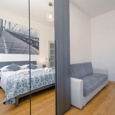 "L'Attico Bianco" City View 10 M A Piedi Dal Mare Savona Eksteriør billede