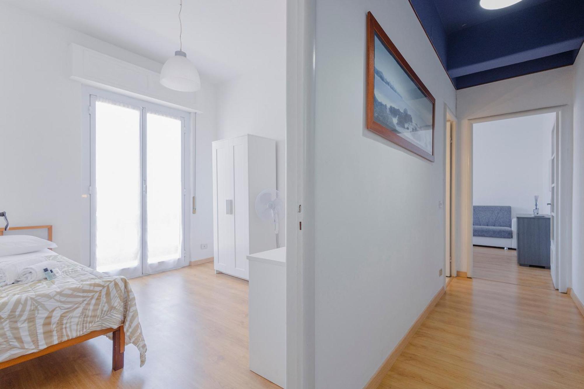 "L'Attico Bianco" City View 10 M A Piedi Dal Mare Savona Eksteriør billede