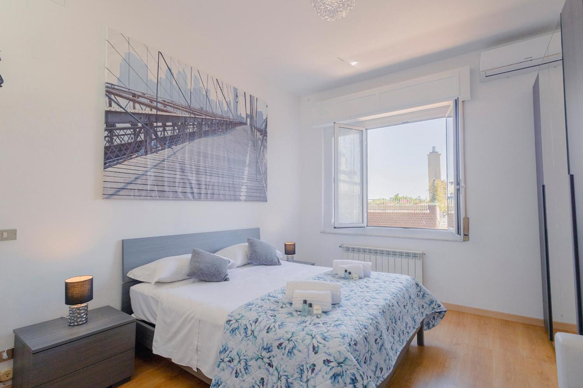 "L'Attico Bianco" City View 10 M A Piedi Dal Mare Savona Eksteriør billede