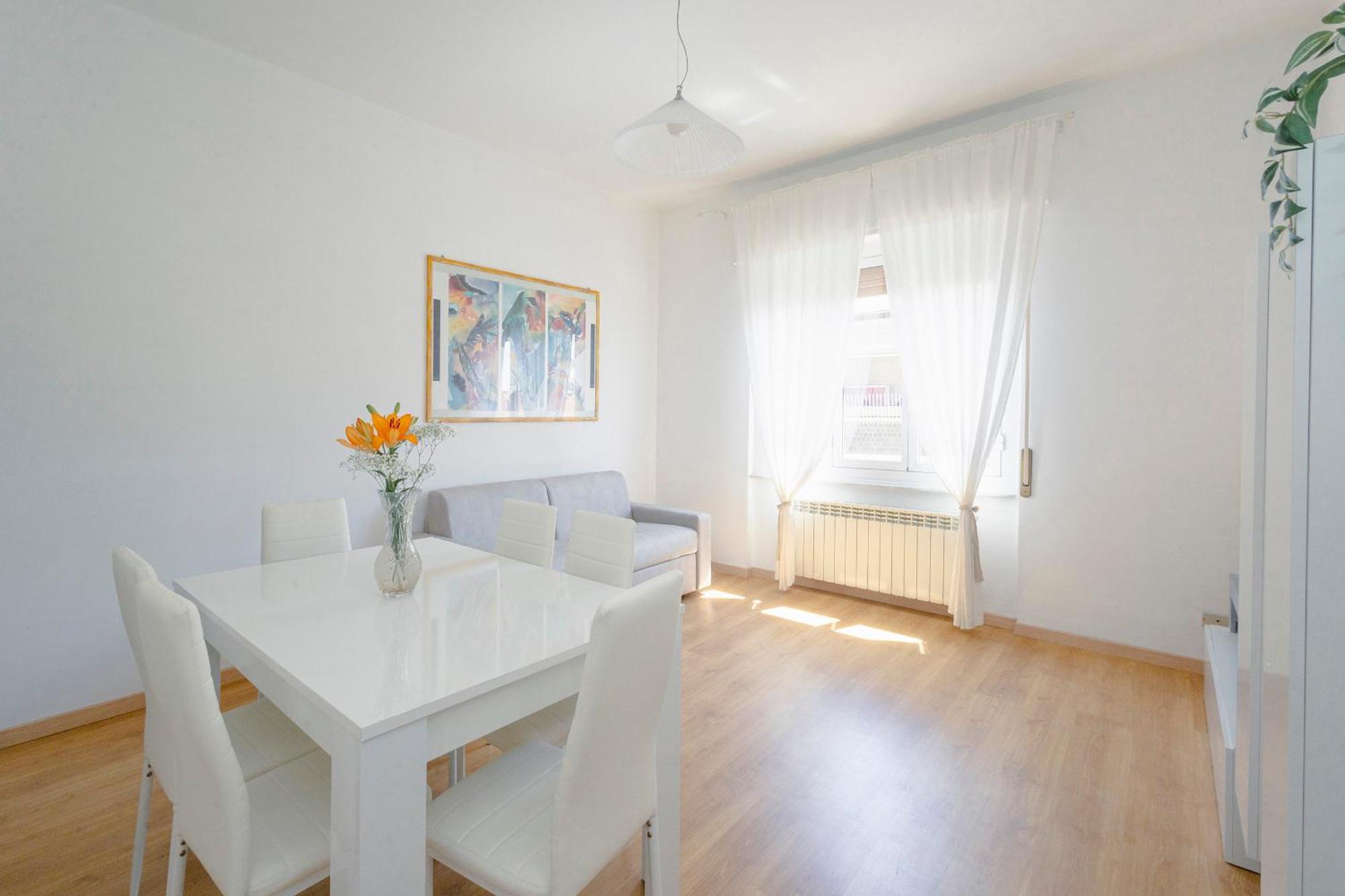 "L'Attico Bianco" City View 10 M A Piedi Dal Mare Savona Eksteriør billede
